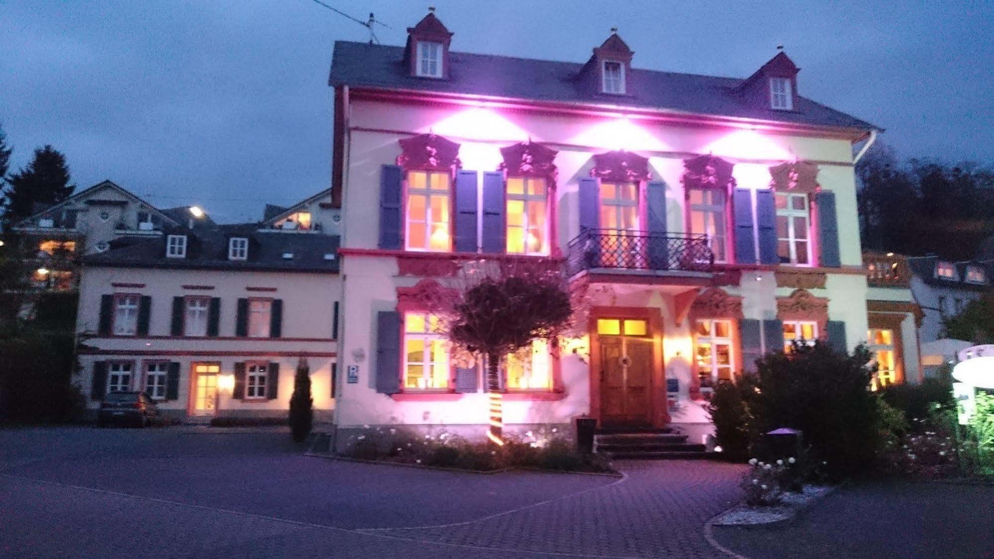 בנדורף Romantik Hotel Villa Sayn מראה חיצוני תמונה