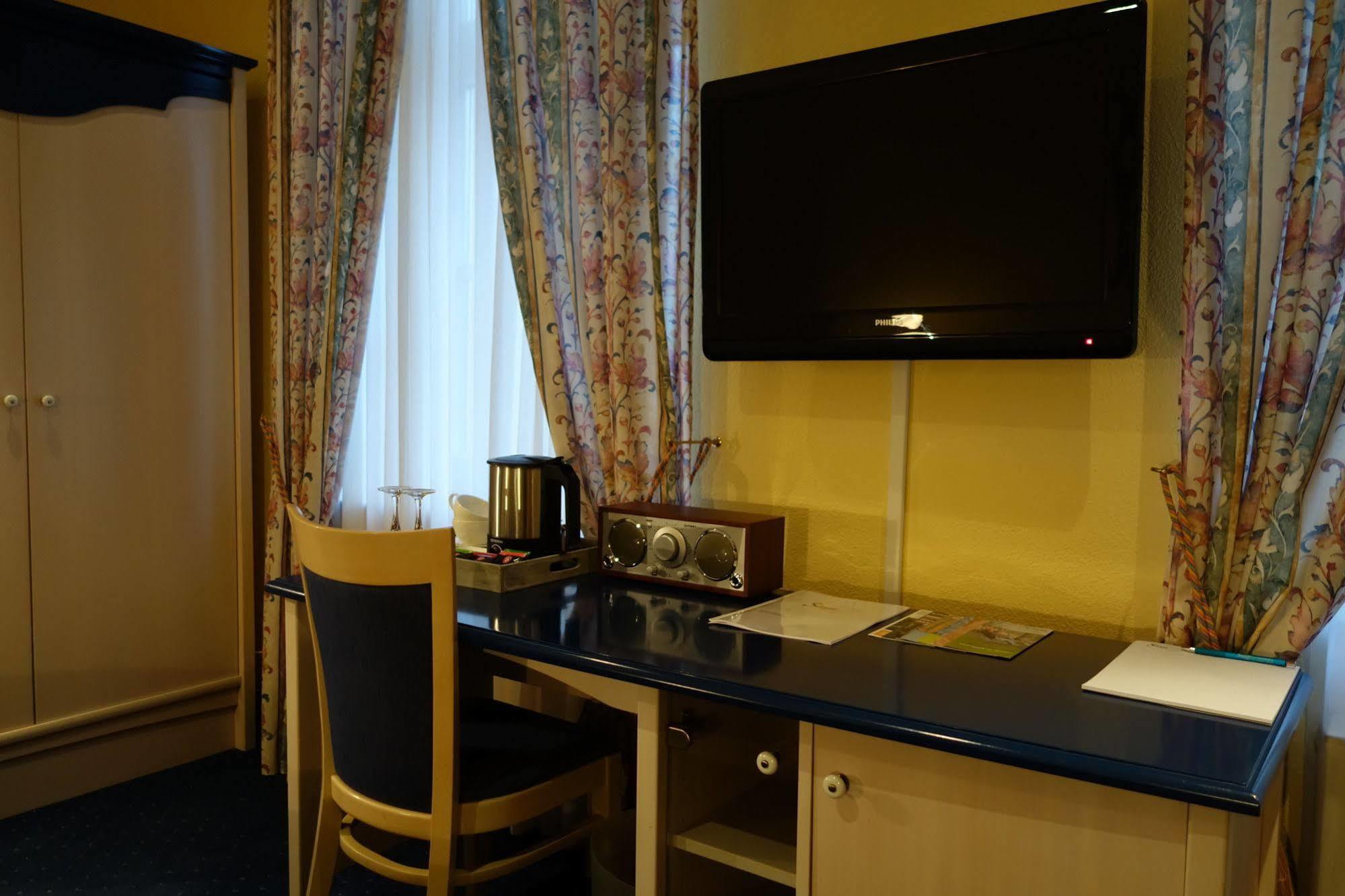 בנדורף Romantik Hotel Villa Sayn מראה חיצוני תמונה